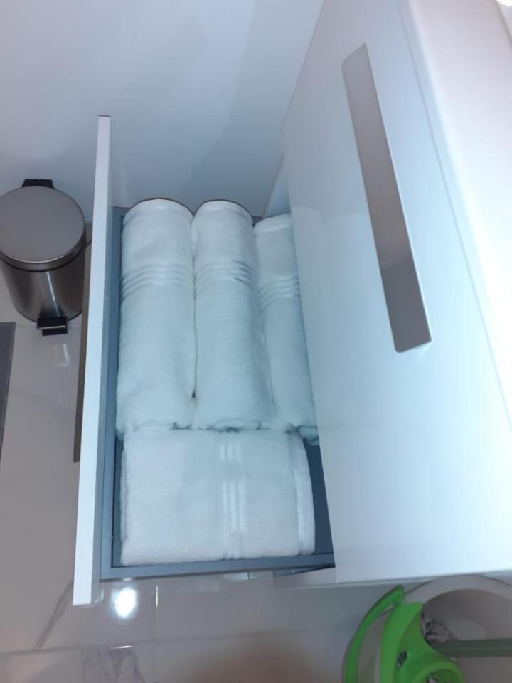 T2 Neuf Hypercentre 5 Couchages Apartment Saint-Quentin  Bagian luar foto